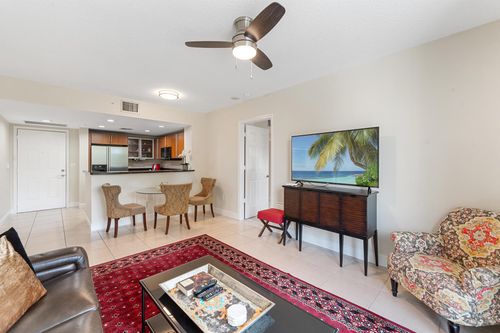 apt-234-610 Clematis St, West Palm Beach, FL, 33401-5394 | Card Image