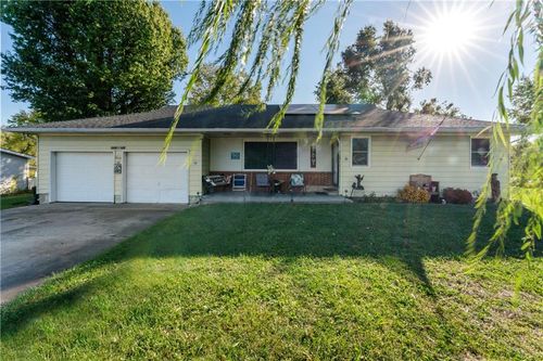 203 S West St, Concordia, MO, 64020-9644 | Card Image