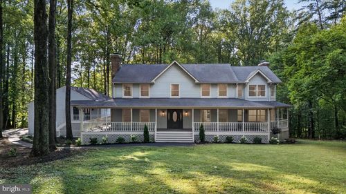 7122 Ivakota Rd, CLIFTON, VA, 20124-1535 | Card Image