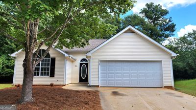 811 Sweetwater Way, House other with 3 bedrooms, 2 bathrooms and 4 parking in Mcdonough GA | Image 1