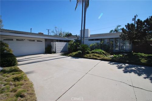 3292 Kenilworth Dr, Los Alamitos, CA, 90720 | Card Image