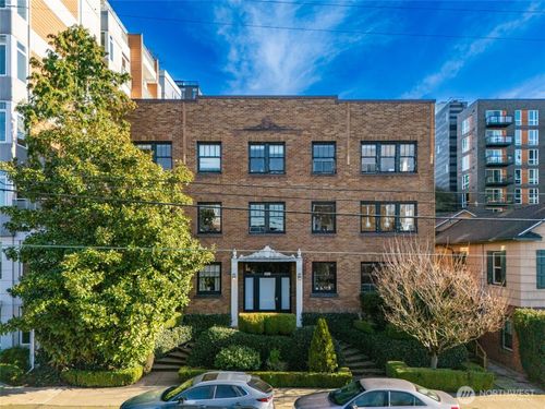 416 Summit Ave E, Seattle, WA, 98102-4858 | Card Image