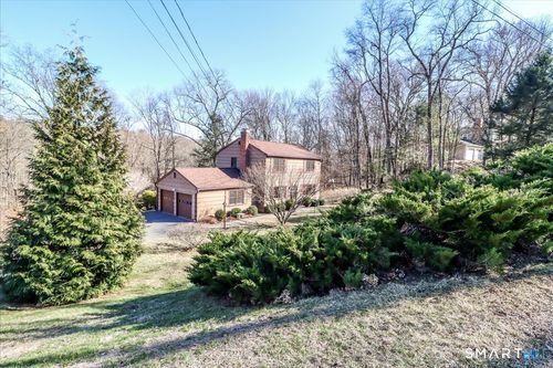 11 Willow Rd, New Milford, CT, 06776-3228 | Card Image