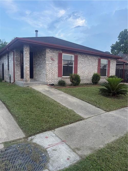 6120 Erin Drive Street, New Orleans, LA, 70126 | Card Image