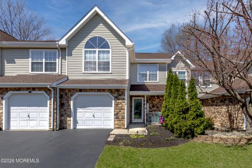 12 Beagle Pl, Tinton Falls, NJ, 07753-7537 | Card Image