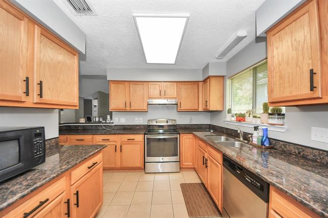 4515 Dawn Creek Ln, House other with 3 bedrooms, 2 bathrooms and 2 parking in Spring TX | Image 13