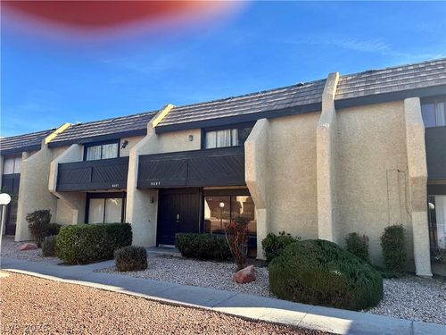 4645 Michillinda Ln, Las Vegas, NV, 89121-5717 | Card Image