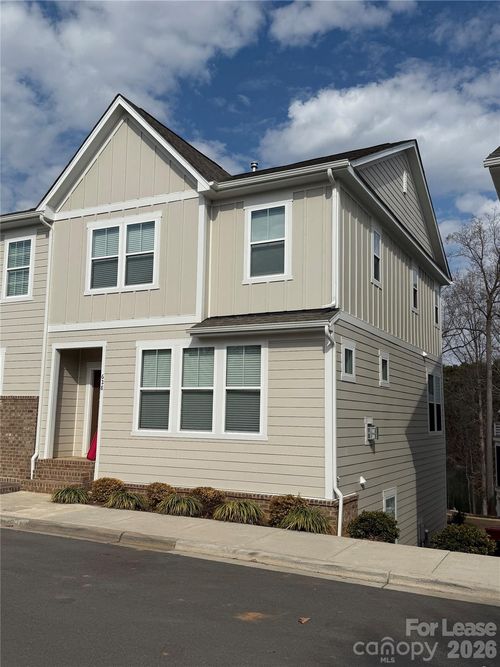 628 Amalfi Dr, Davidson, NC, 28036-6958 | Card Image