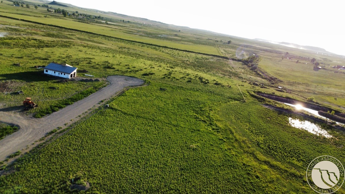 Land in Shepherd