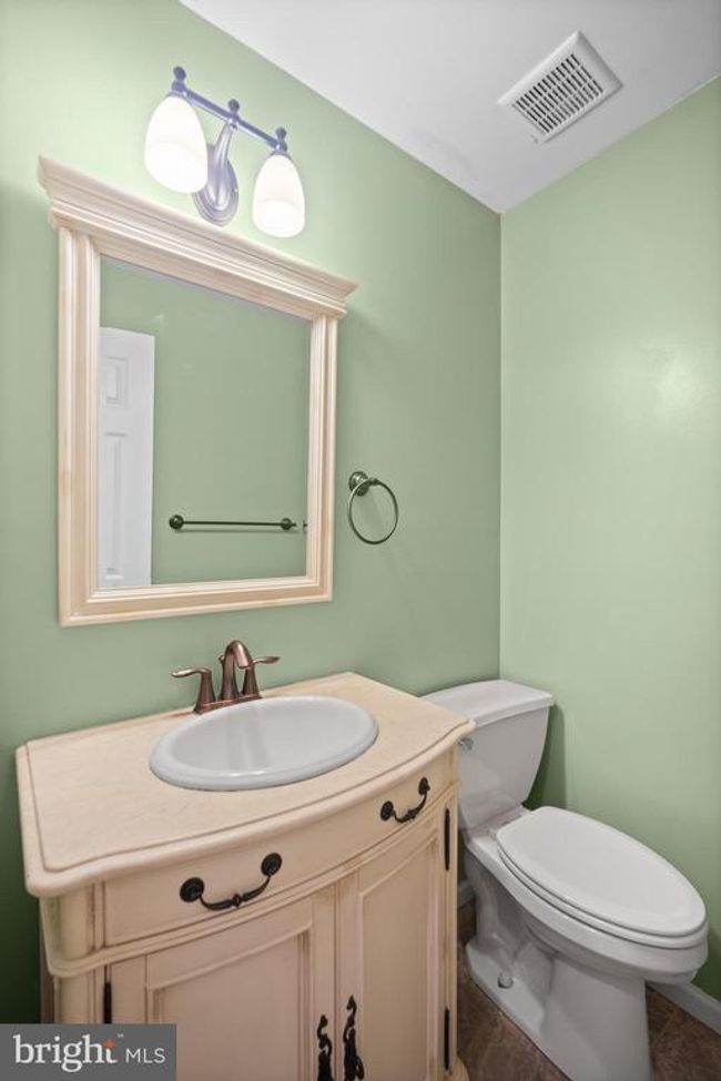 103 Fairfax Ct, Townhouse with 2 bedrooms, 3 bathrooms and null parking in Chesterbrook PA | Image 11