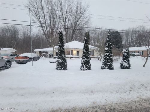 7836 Ninevah Rd, Geneva, OH, 44041-9284 | Card Image