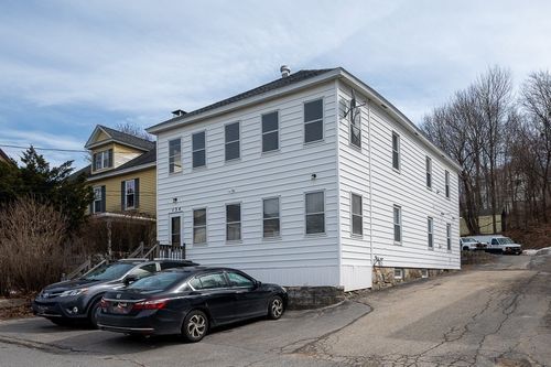 134 Baker St, Gardner, MA, 01440-2838 | Card Image