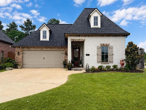 602 Lionel Ln, Lake Charles, LA, 70605-7000 | Card Image