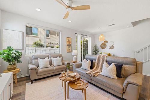 1175 Via Lucero, Oceanside, CA, 92056-4262 | Card Image