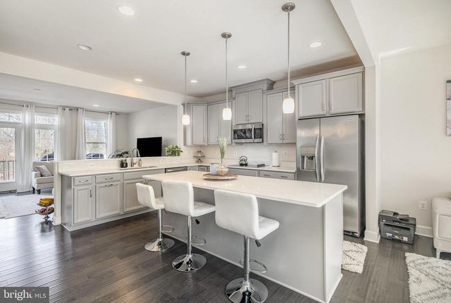 10537 Hinton Way, Townhouse with 4 bedrooms, 4 bathrooms and null parking in MANASSAS VA | Image 15
