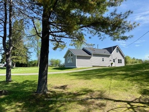 2211 Hitchcock Rd, Gananoque, ON, K7G2V5 | Card Image