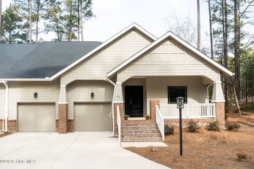 81 Lamplighter Village Dr, Pinehurst, NC, 28374-6899 | Card Image