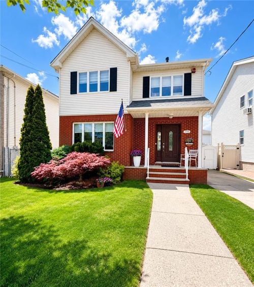 294 Chelsea St, Staten Island, NY, 10307-1715 | Card Image