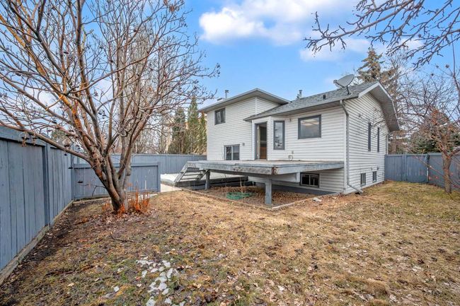 60 Mckenna Manor Se, Home with 2 bedrooms, 2 bathrooms and 4 parking in Calgary AB | Image 23