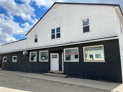 109 Centre St, Middle Lake, SK, S0K2A1 | Card Image