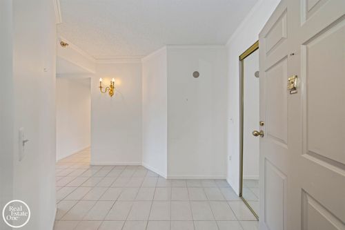3210 Country Club Dr, Saint Clair Shores, MI, 48082-1087 | Card Image