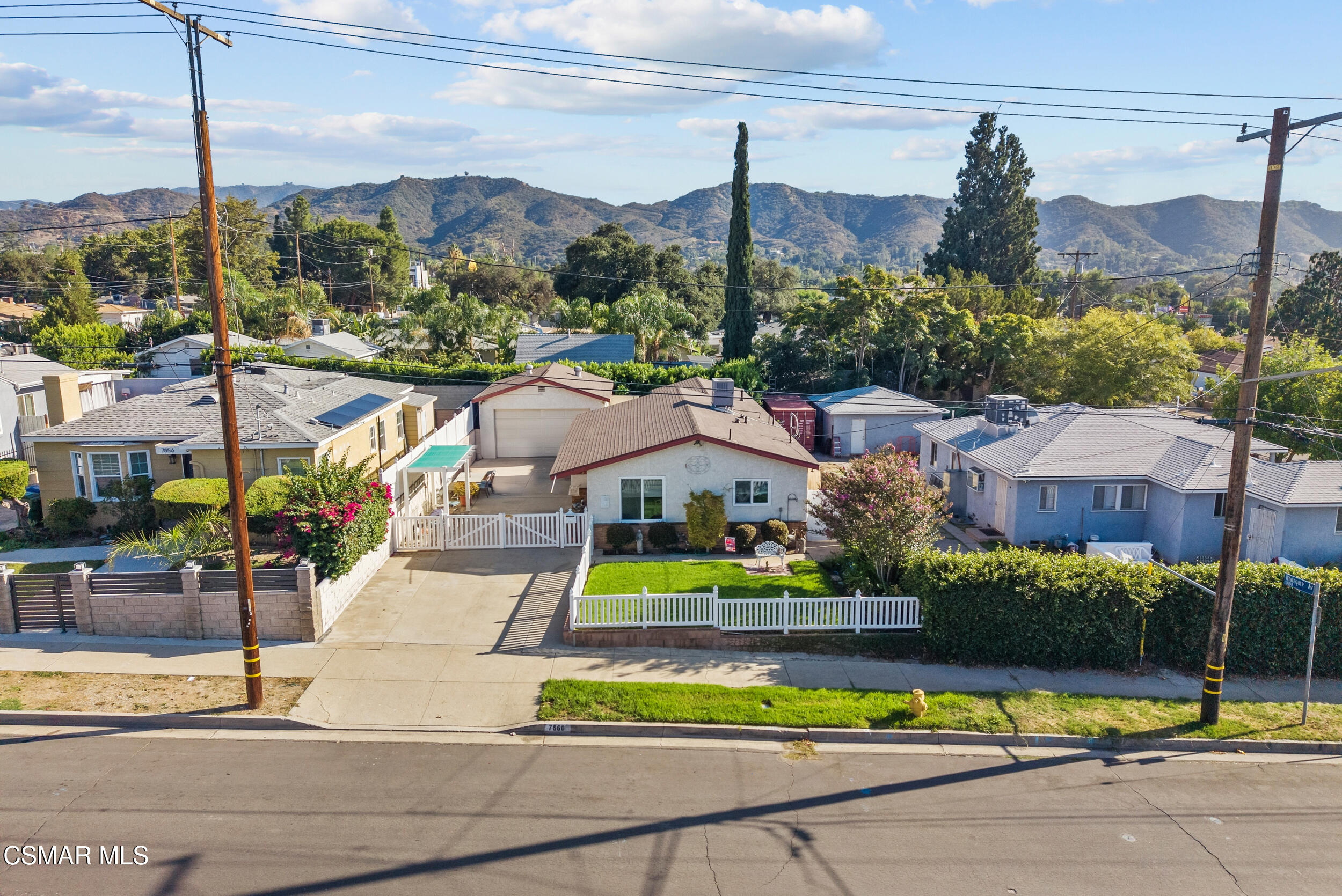 Residential in Sunland 3
