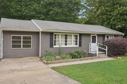119 Glen Iris Dr, Monroe, GA, 30655-2301 | Card Image