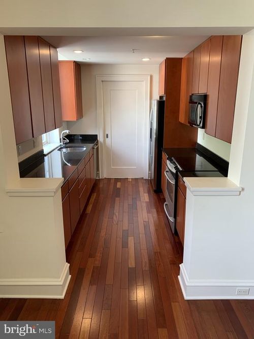 apt-2a-59 N 3rd St, PHILADELPHIA, PA, 19106-4547 | Card Image