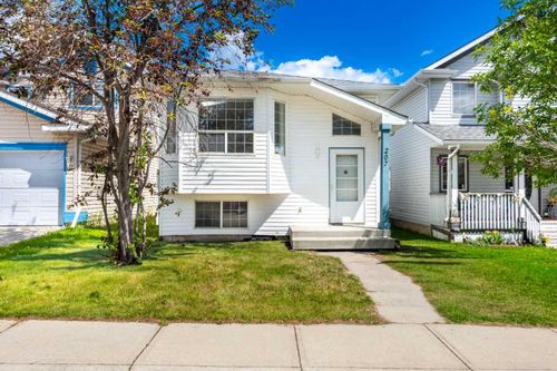 207 Coral Springs Circle Ne, Calgary, AB, T3J3P7 | Card Image