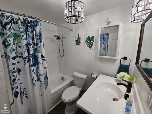 304 Corunna Ave, Owosso, MI, 48867-3506 | Card Image