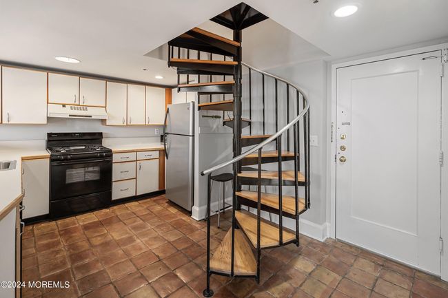 501 - 1115 Willow Ave, Condo with 3 bedrooms, 3 bathrooms and null parking in Hoboken NJ | Image 18