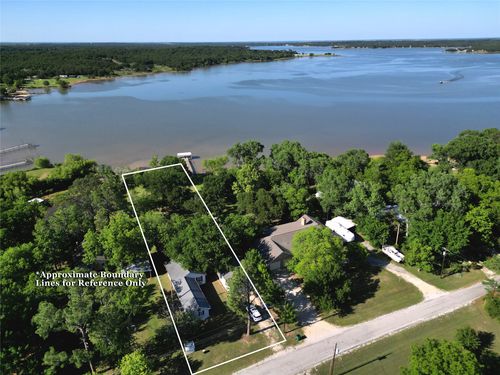 306 Oak St, Nocona, TX, 76255-4937 | Card Image