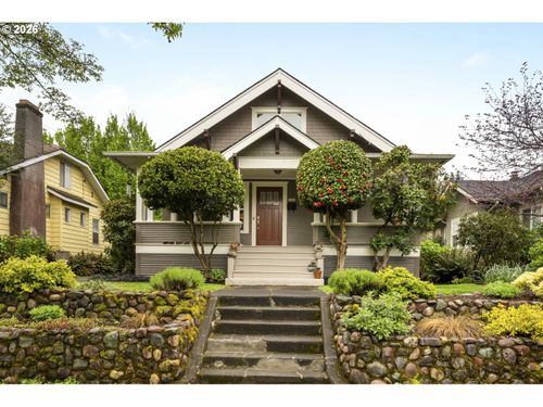 3825 N Longview Ave, Portland, OR, 97227 | Card Image