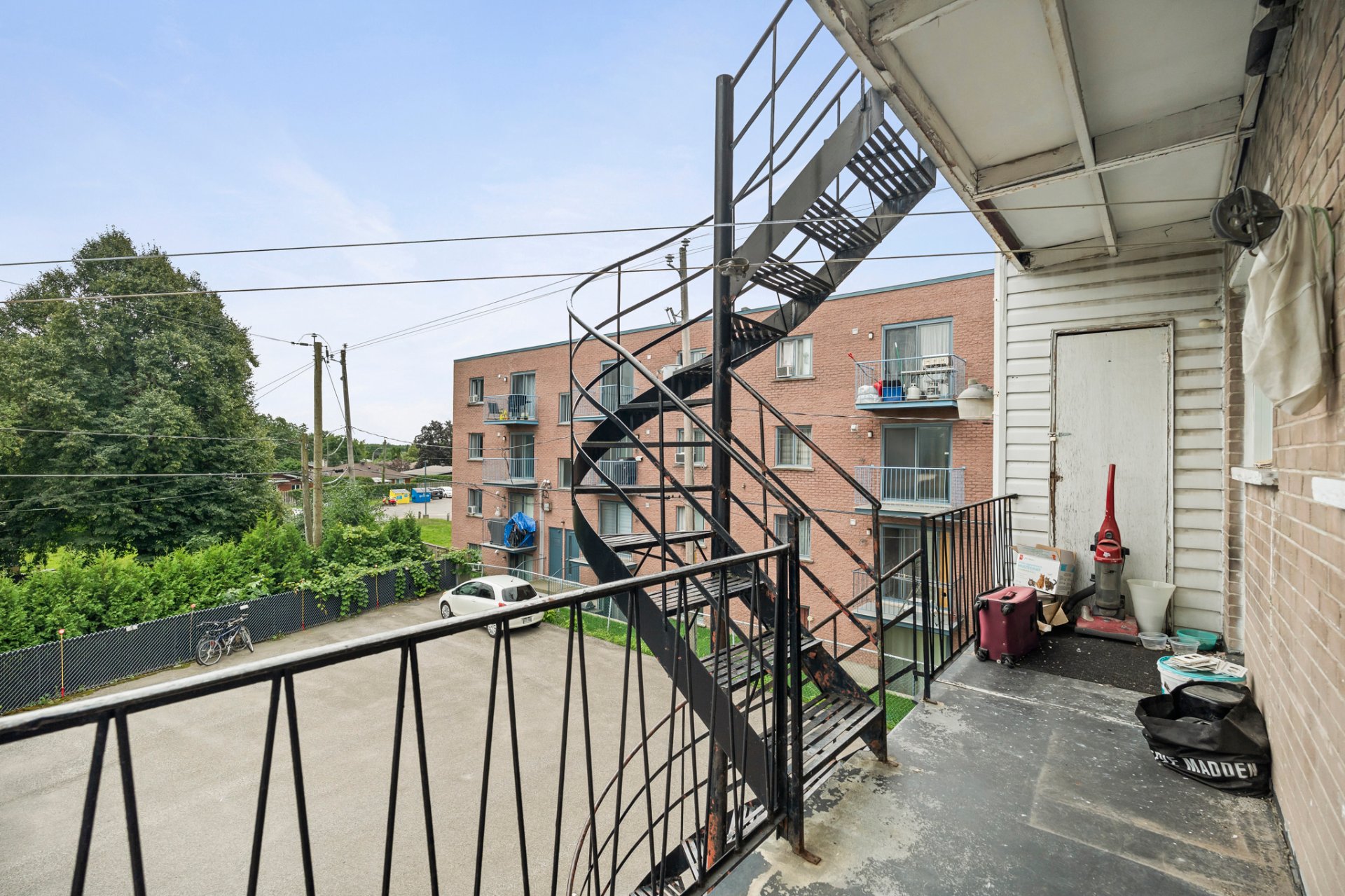 Residential Lease in Laval (Vimont) 2