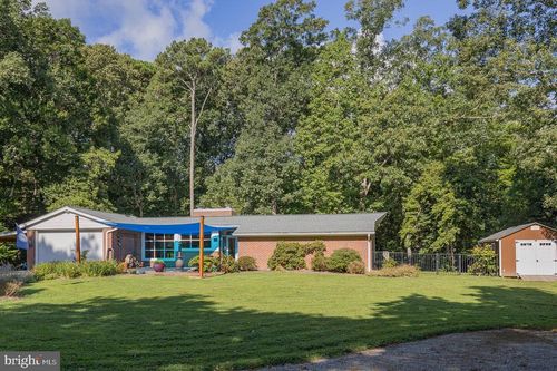 23 Oak Ridge Dr, Kilmarnock, VA, 22482-9594 | Card Image