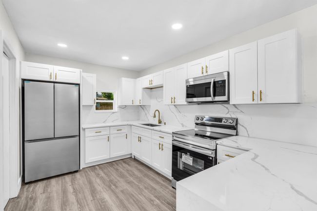 849 Royal Palm Beach Blvd, House other with 4 bedrooms, 3 bathrooms and null parking in Royal Palm Beach FL | Image 10