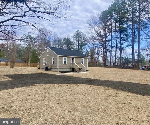 19493 Lake Orange Rd, ORANGE, VA, 22960-4117 | Card Image