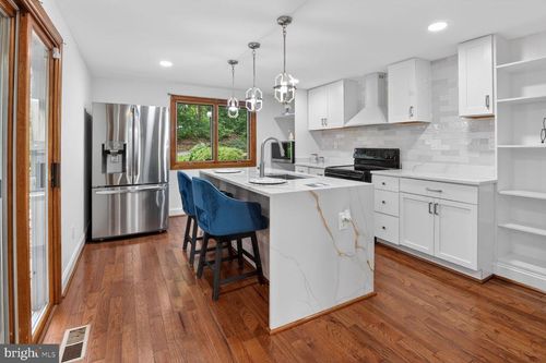 10217 Kindly Ct, MONTGOMERY VILLAGE, MD, 20886-3946 | Card Image