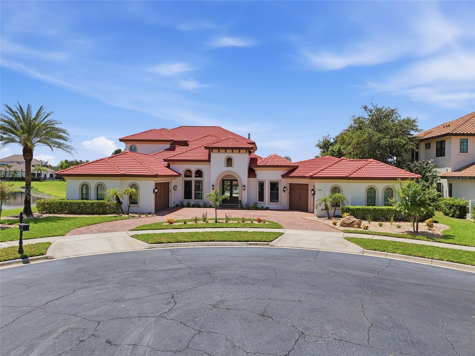 Residential in WINDERMERE 2