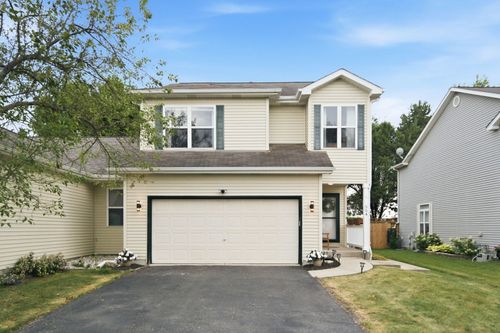 554 Chestnut Dr, Oswego, IL, 60543-9811 | Card Image
