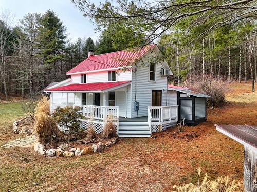 466 Dogwood Ln Sw, Willis, VA, 24380-4876 | Card Image