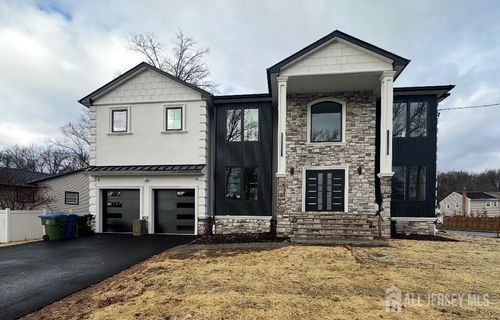 24 Norton St, Edison, NJ, 08820-2019 | Card Image