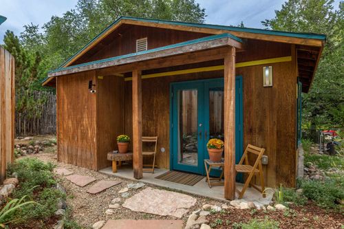 402 Trujillo Ln, Taos, NM, 87571-7018 | Card Image