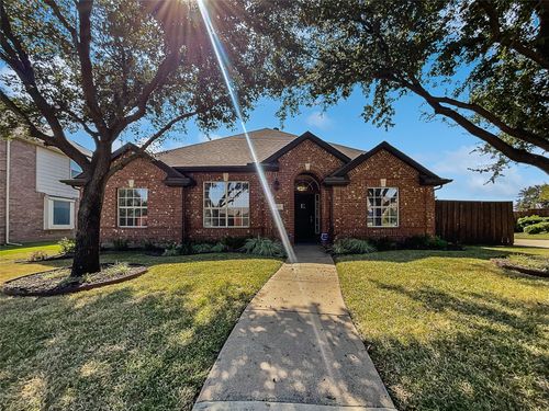 1829 Boyd Ct, Carrollton, TX, 75010-6302 | Card Image