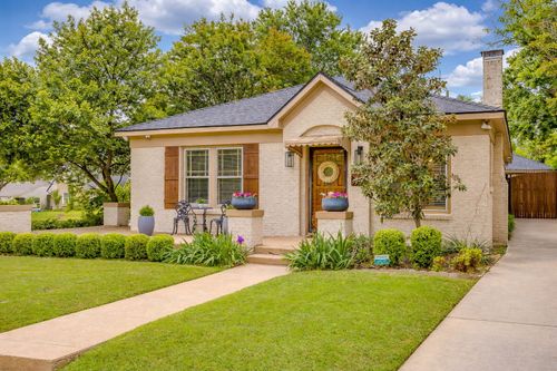 4101 El Campo Ave, Fort Worth, TX, 76107-4305 | Card Image