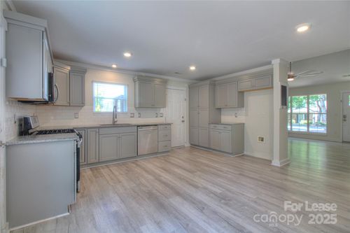 216 Stratford Dr, Indian Trail, NC, 28079-7614 | Card Image