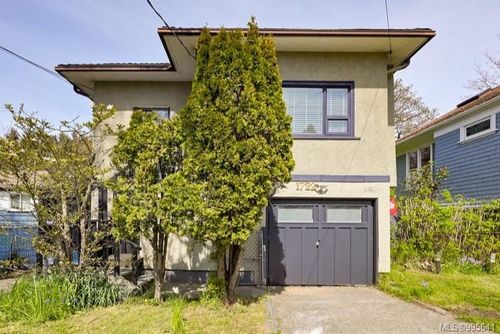 1722 Bay St, Victoria, BC, V8R2C1 | Card Image