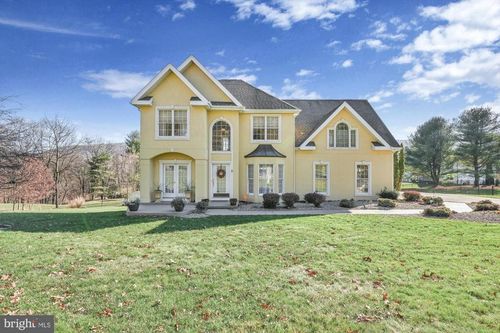 6 Jackson Rd, POTTSVILLE, PA, 17901-8827 | Card Image