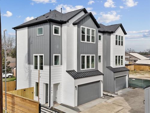 249 De Boll St, Houston, TX, 77022-2011 | Card Image