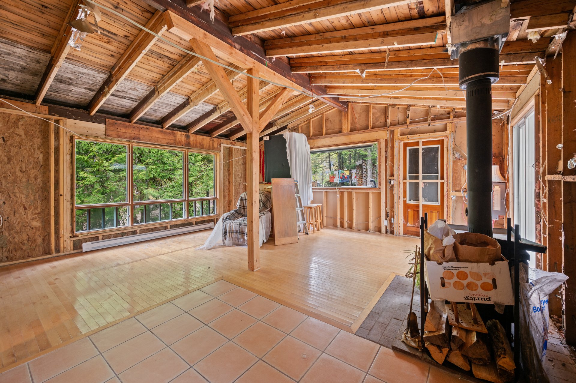 Residential in Saint-Adolphe-d'Howard 5
